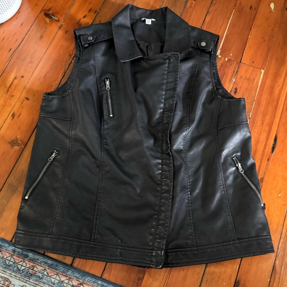 ✨ Cato Faux Leather Moto Vest Size 18/20 Black
